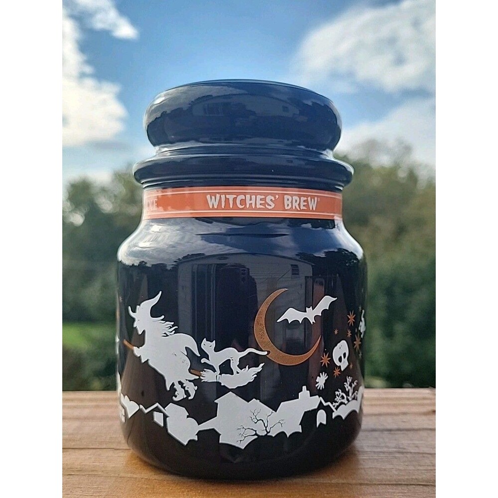 VERY RARE Witches Brew Yankee Candle  White/black/orange Discontinued jar art